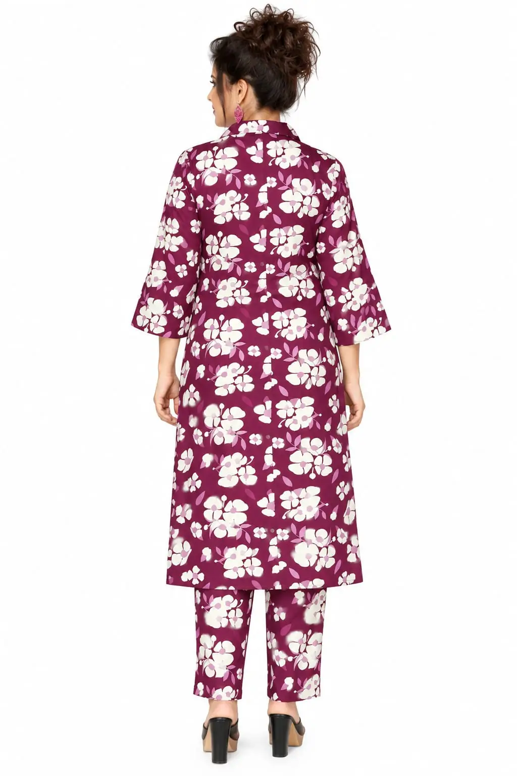 Premium long cord set for women in cotton rayon with abstract geometric line print
